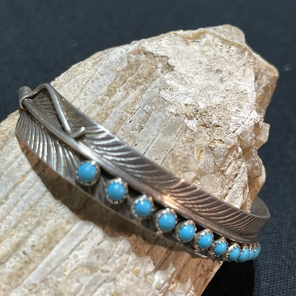 SOLD…..Navajo Feather Turquoise Cuff - Picture 3 of 6